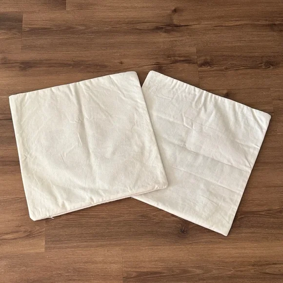 18x18 Set of 2 Abstract Multicolor Throw Pillow. Inserts Not Included. - Picture 6 of 6